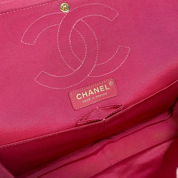 CHANEL Pink Jersey Crocodile Embossed Reissue 2.55 Classic 227 Flap Bag - Picture 8 of 13